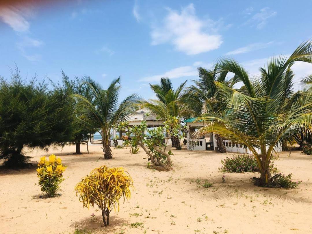 Santana Beachclub Sanyang Kültér fotó