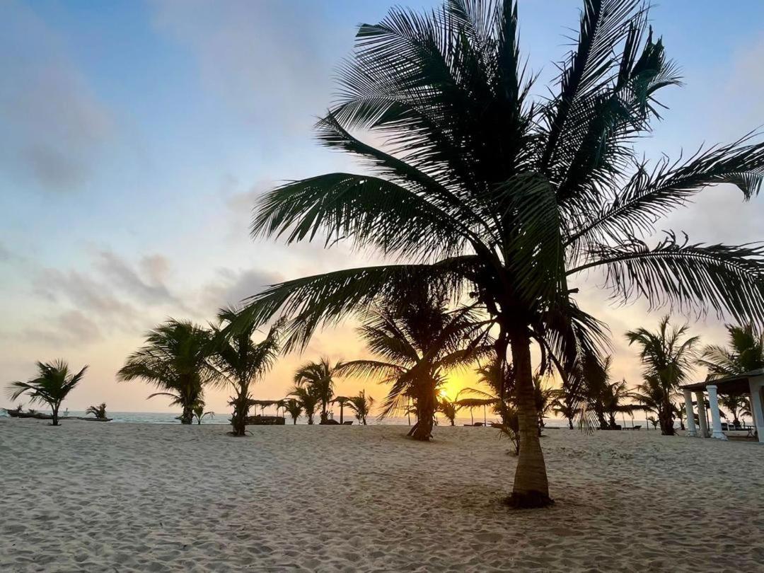 Santana Beachclub Sanyang Kültér fotó